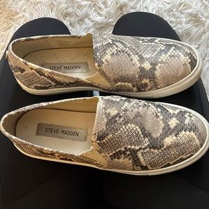 Size 8 Steve Madden shoes